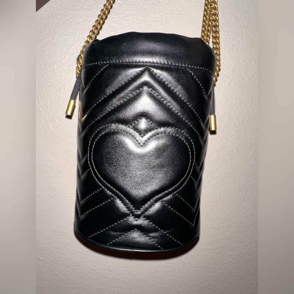 Gucci Marmont Bucket Bag - Picture 12 of 16